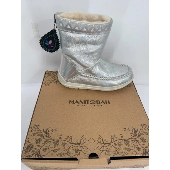 NIB MANITOBAH Silver Metallic Leather Shearling Wool Fur Moccasins Boots Sz 8 - Picture 3 of 14